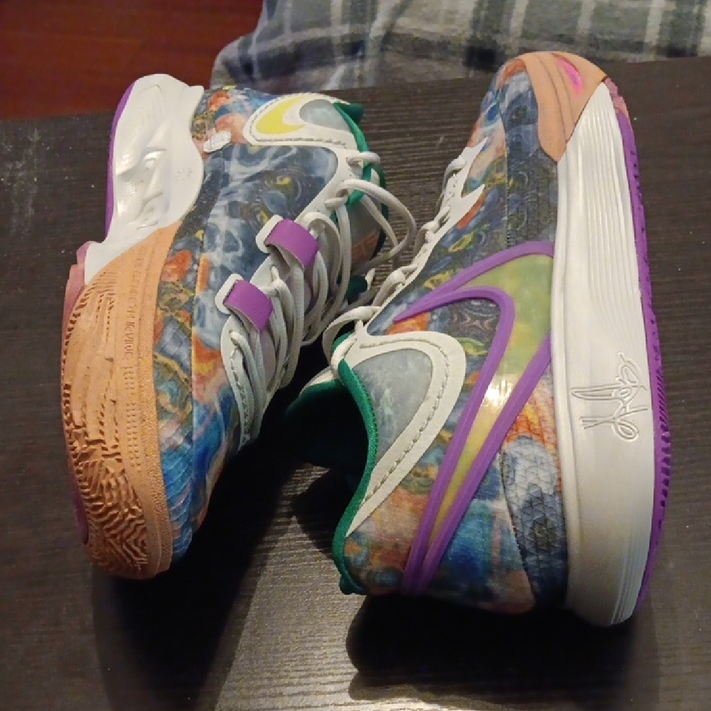 Nike Kyrie 8 GO Circle Of Life (2022) Mens SZ 13 NWOB - Picture 8 of 9